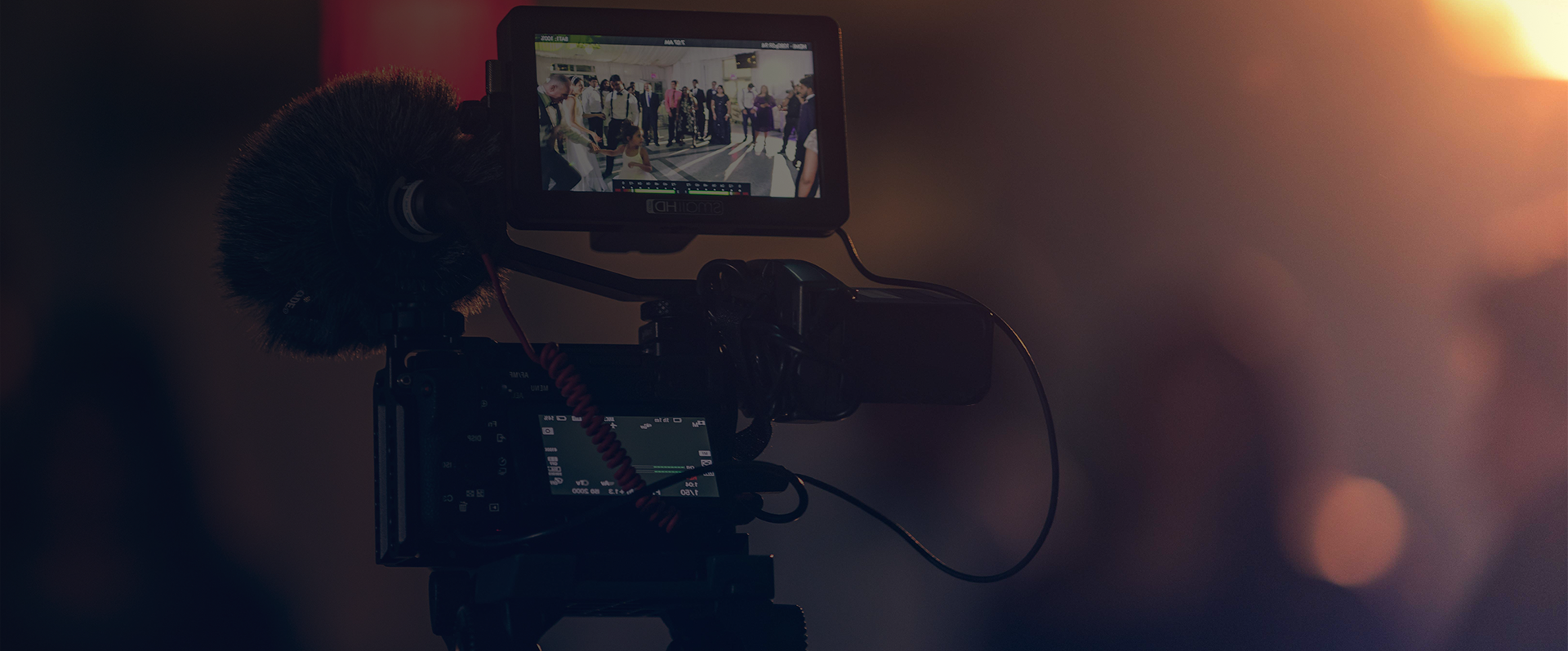 Quý khách hàng đang có nhu cầu quay phim video tự giớit hiệu doanh nghiệp của mình hoặc cơ sở, cửa hàng, dịch vụ , sản phẩm, sự kiện của mình và đang tìm kiếm đối tác sản xuất video.

Chúng tôi là sự lựa chọn số 1 của bạn. Cam kết giá cả hợp lí, sản phẩm chất lượng và chuyên nghiệp làm hài lòng khách hàng.

 